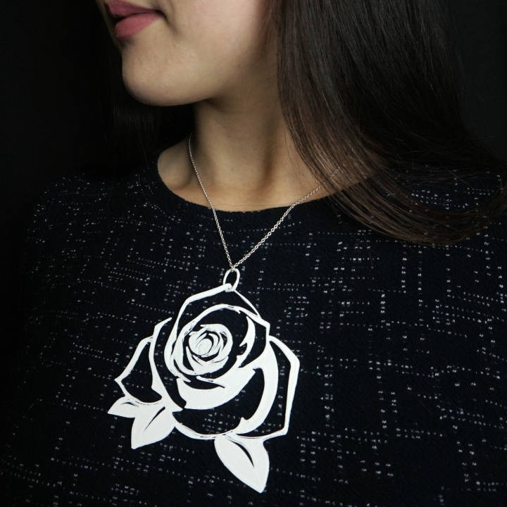 rose pingente jóias subiu 3D print model - Mito3D