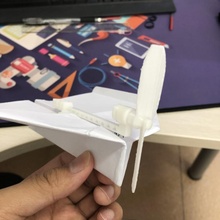 none rubber banda hélice avión juguete 3d print model - Mito3D