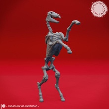 muertos vivientes esqueleto caballo mesa miniatura criatura monstruo escalofriante juego rol dnd pionero gloomhaven aos ttrpg 3d print model - Mito3D