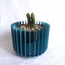 self watering pianta pentola fiore cactus fioriera impianti auto irrigazione floverpot 3d print model - Mito3D