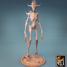 mantis tabletop cold creature monster dryad 3d print model - Mito3D