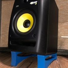 studio monitor speaker stand music desktop 3d print model - Mito3D