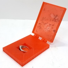 menteşeli oyulabilir yüzük Kutu teklifler Hediyeler mağaza Kulp destek konteyner hediye mücevher kolye sade basit düğün nişan grup cep teklif etmek önermek evlilik damat evlenmek gelin 3d print model - Mito3D
