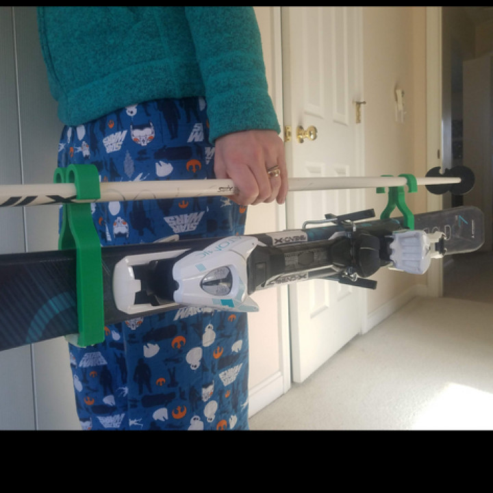 ski pole carrier handle clip 3D print model - Mito3D