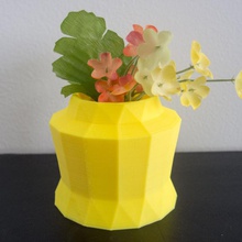 jagged vase & garden 3d print model - Mito3D