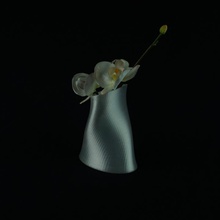 twist vase & garden competition decoration 3d print model - Mito3D