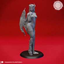 succubus mesa miniatura demonio hembra alas mujer dnd ttrpg 3d print model - Mito3D
