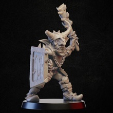 goblin signore guerra tavolo mostro guerriero club miniatura sheld 3d print model - Mito3D