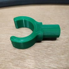 3 4 1 2 pvc tubo clip 3d print model - Mito3D