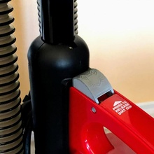 Schmutz Teufel Taste Staub Behälter sperren verriegeln Vakuum 3d print model - Mito3D