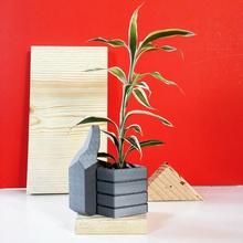 pouces vase jardin 3d print model - Mito3D