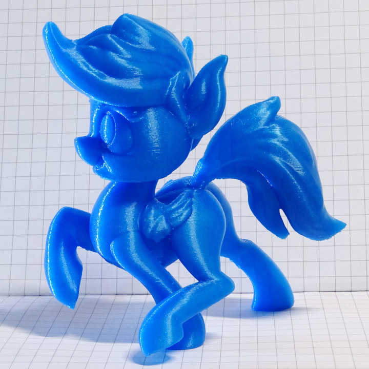 confianza caminando scootaloo contento poni mlp sonriente 3D print model - Mito3D