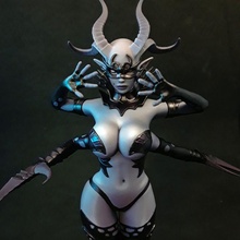 inanna demon queen tabletop claws horns succubus 3d print model - Mito3D