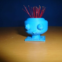 stupido zombie base giardino 3d print model - Mito3D