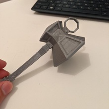 king - walloper keyring fashion & accessories print easy game warhammer hammer indie scalable two-handed halves 3d print model - Mito3D