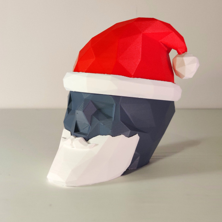 santa brain breaker christmas hat brains game puzzle skull beard santaclaus 3D print model - Mito3D