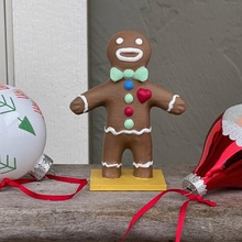 gingerbread man & garden christmas ornament holidays gingerbreadman christmasornament 3d print model - Mito3D