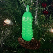 pickle orament christmas 3d print model - Mito3D
