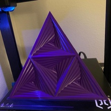 surren Tetraeder Dekoration Design Schreibtisch Anzeige geometrisch Spielzeug Pyramide Haushalt Desktop Muster Dekor gemustert 3d print model - Mito3D