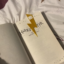 Facile harry potier style signet train lire livre Harry Potter marque 3d print model - Mito3D