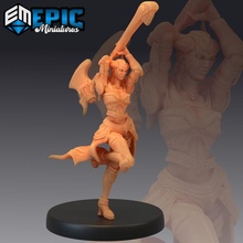 karanlık ejderha Hanım saldıran kadın şövalye balta savaşçı fantezi Ortaçağa ait canavar rpg Warhammer düşman masaüstü zindan dnd yol bulucu npc 3d print model - Mito3D