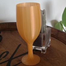 Champagne bicchiere scheldegotik stile piatti 3d print model - Mito3D