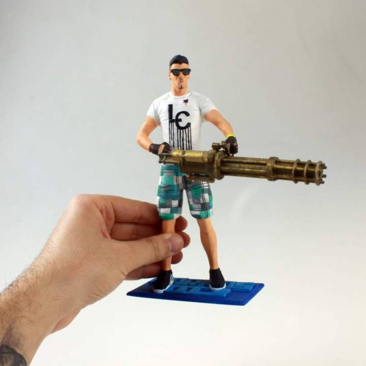 gta avatar markos micz fan art statue youtuber rockstar minigun gtav markosmicz vans ricavatar 3D print model - Mito3D