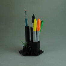 surf ragazza matita pentola giardino pot 3d print model - Mito3D
