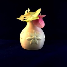 classic vase & garden 3d print model - Mito3D