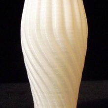 bella twisted vaso fiori giardino fiore 3d print model - Mito3D