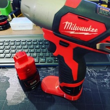 Milwaukee m12 batterie chaussure DIY Matériel organisateur stabilisateur outils 3d print model - Mito3D