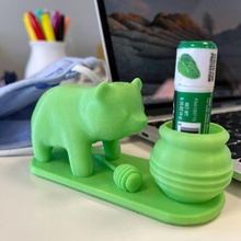 Urso filhote batom suporte porta 3d print model - Mito3D
