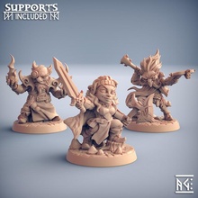 beetroot gnomes - shortsword tales toys & games dragons dungeons fantasy mini miniatures rpg character miniature gnome tabletop wargame dnd bard ttrpg artisan guild presupported supported 3d print model - Mito3D