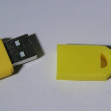 usb memory stick holder bumps gadgets & electronics 3d print model - Mito3D