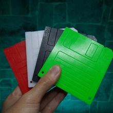 flexible disco micro sd tarjeta soporte caso funda envase SD sdcardholder 3d print model - Mito3D