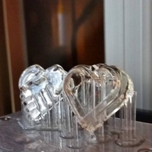 hand heart pendant jewellery 3d print model - Mito3D
