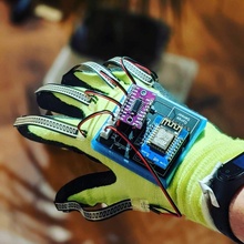 Bewegungssteuerung Handschuh Regler Finger Kreisel Bewegung Druck 3d print model - Mito3D