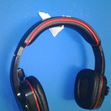 headphone wall stand - design gadgets & electronics 3d print model - Mito3D