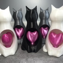 lucy heart turning gatto giardino cuore 3d print model - Mito3D