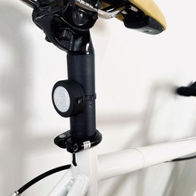 airtags bicicleta montar reflector soporte manzana seguridad cremallera artag 3d print model - Mito3D