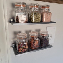 spice jar holder & garden shelf floating 3d print model - Mito3D