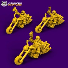 space dwarf bike riders toys & games 40k motorcycle harley rider bigbike 3d print model - Mito3D