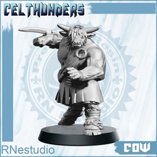 17 cow celthunders fantasy football 32mm toys & games norse minotaur kilt 3d print model - Mito3D