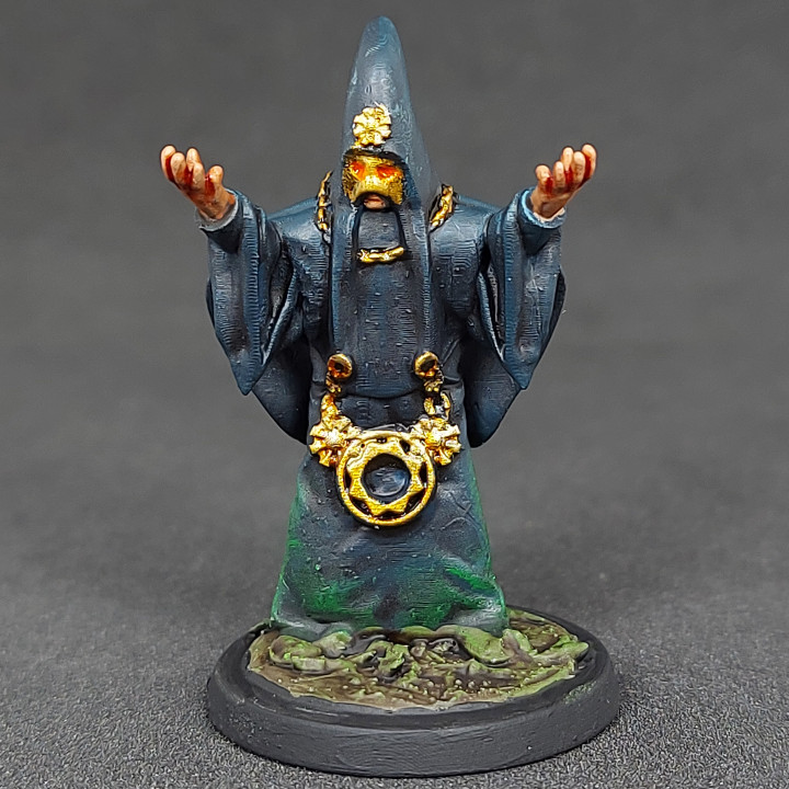 cultist leader - pre-supported toys & games 3D print model - Mito3D