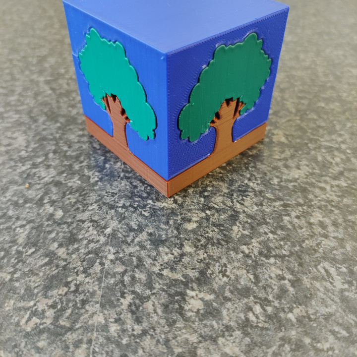 impossibile albero scatola aria colorato foglie 3D print model - Mito3D