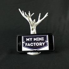 tree mobile photo frame gadgets & electronics iphone china phone stand iphone5s iphone5 phonestand squirrel huaban richuaban 3d print model - Mito3D