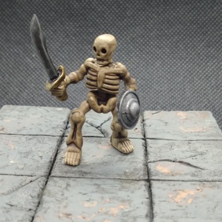 squelette cimeterre miniature mensonge préfontaine jouets Jeux table personnages créatures fantaisie univers planche boutique créature monstre Mort vivant 28mm dnd 32mm 3d print model - Mito3D