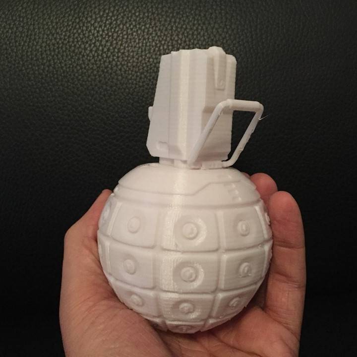 halo 5 grenade fan art maître chef 3D print model - Mito3D