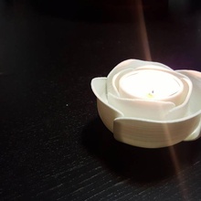 weiße rose Teelicht Kerzenhalter Bildung Niedlich zen 3dprinted romantisch 3dprint whiterose tealightcandle 3d print model - Mito3D