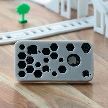 iphone 4 case gadgets & electronics 3d print model - Mito3D
